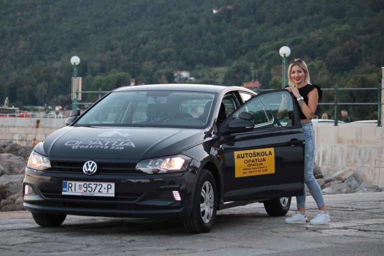 Nova instruktorica vožnje